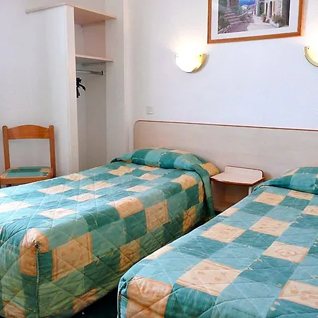 阿吉纳酒店 3* 卢德